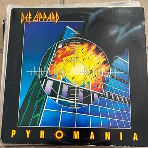 Def leppard pyromania